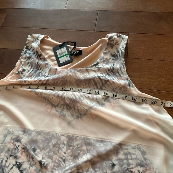 Elegant DKNY Cream Peach Grey Large Dress. Soft flowing. Asymmetrical hem. NWT. - Picture 7 of 7